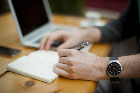 法人在外地，無(wú)法實(shí)名認證，變更法人可行嗎？ 